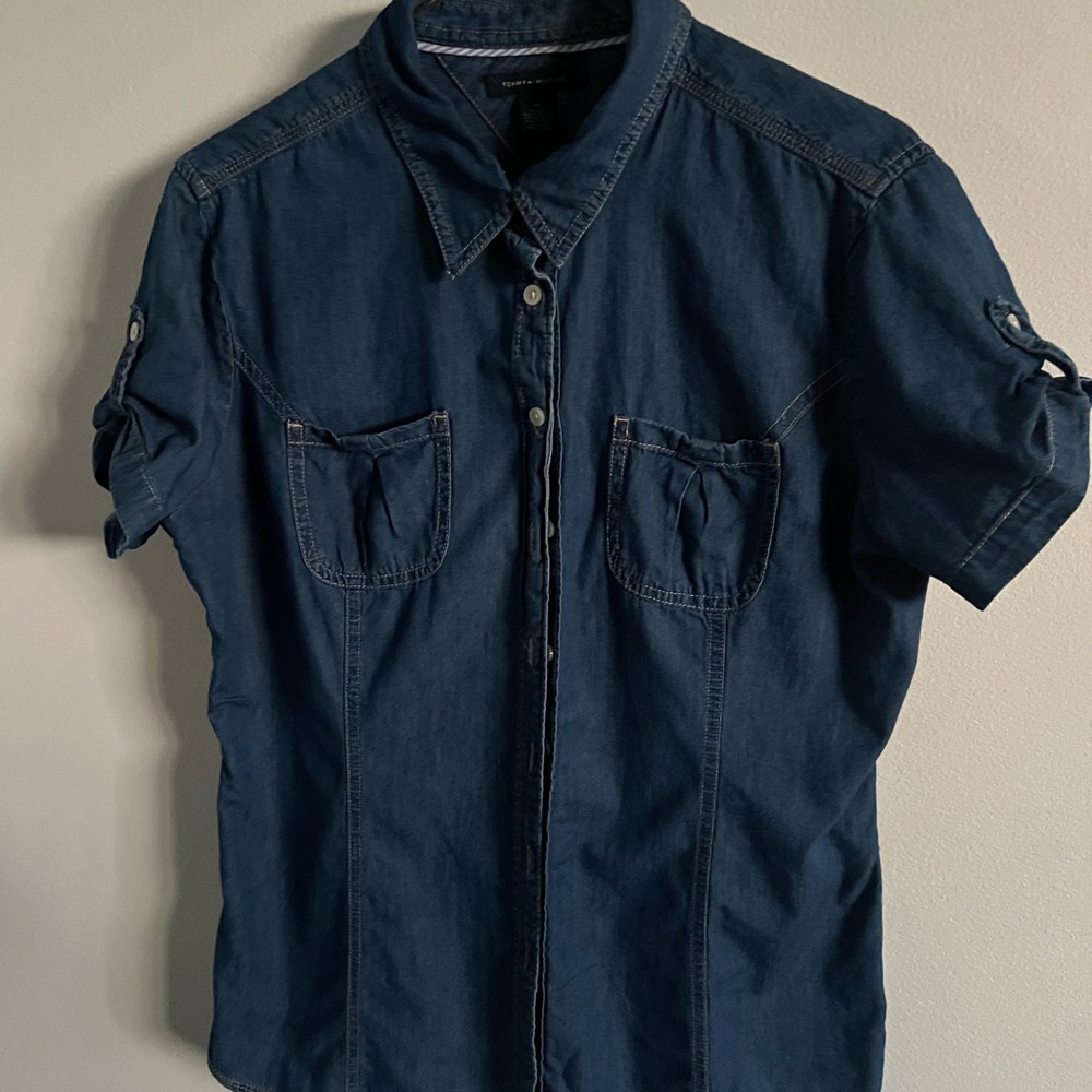 Tommy Hilfiger Casual Blue Jean Button Down Shirt - Picture 2 of 9